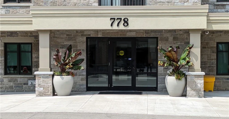 710-778 Laurelwood Drive, Waterloo, ON, N2V 0G3 - 2