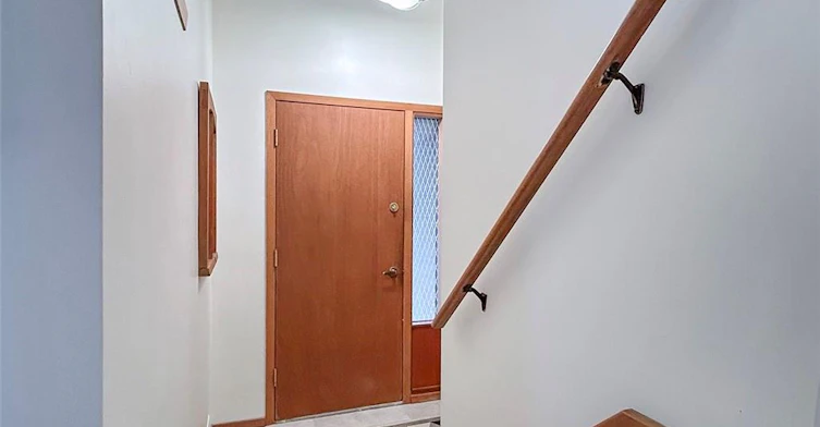 Upper Unit-11 Lombardy Court, Kitchener, ON, N2M 1W8 - 2