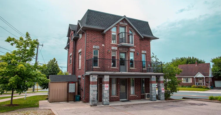 B-489 East Avenue, Kitchener, ON, N2H 0A8