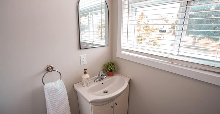 B-489 East Avenue, Kitchener, ON, N2H 0A8 - 23