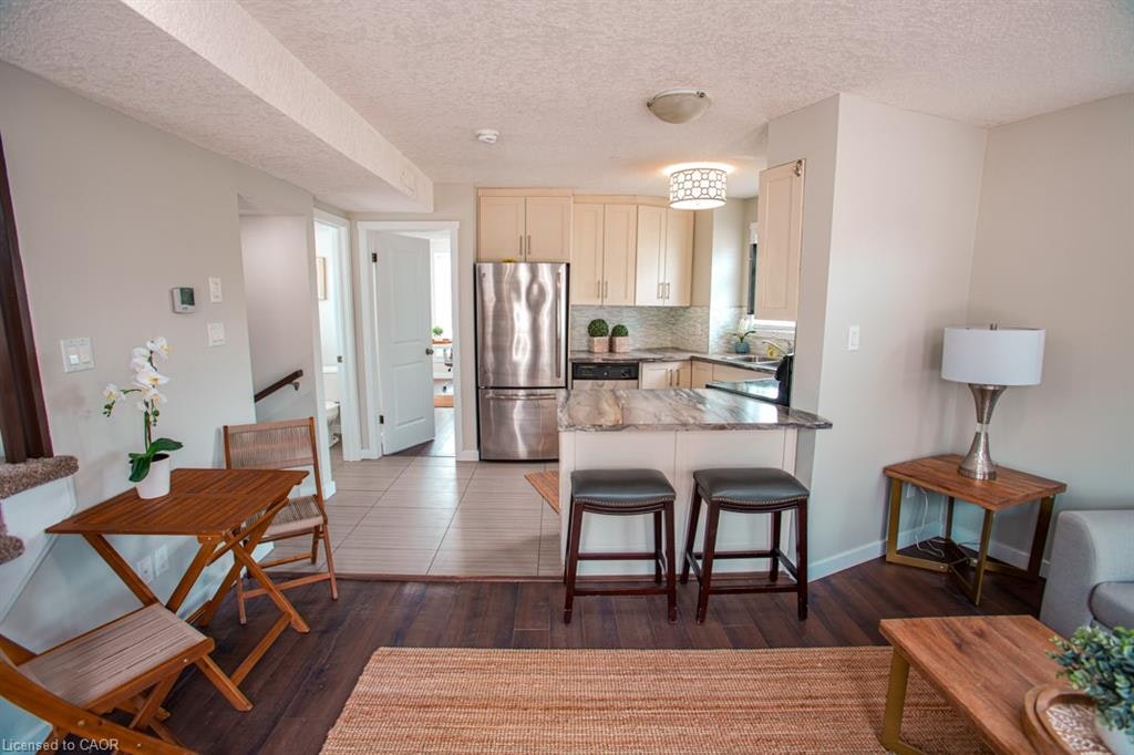 B-489 East Avenue, Kitchener, ON, N2H 0A8 - 27