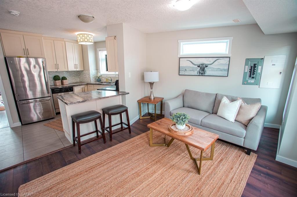 B-489 East Avenue, Kitchener, ON, N2H 0A8 - 5