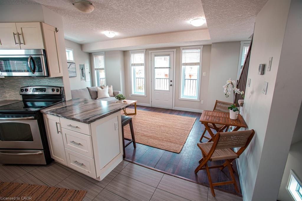B-489 East Avenue, Kitchener, ON, N2H 0A8 - 9