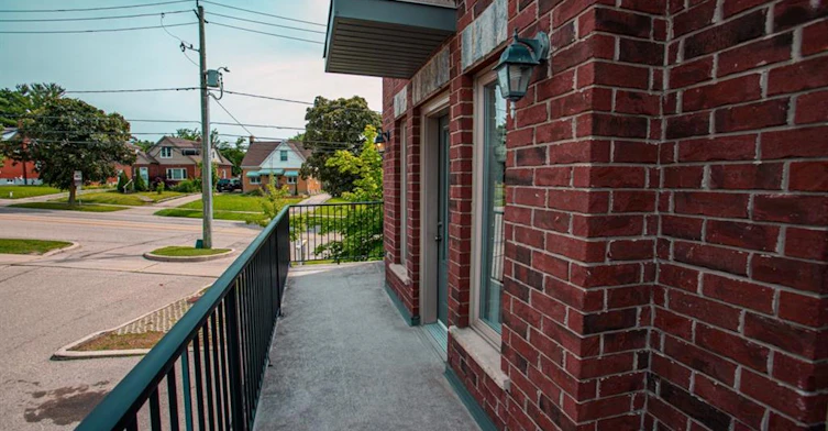 B-489 East Avenue, Kitchener, ON, N2H 0A8 - 26