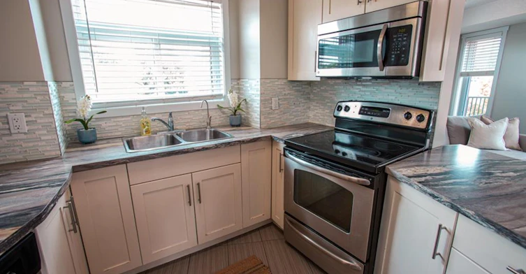 B-489 East Avenue, Kitchener, ON, N2H 0A8 - 14