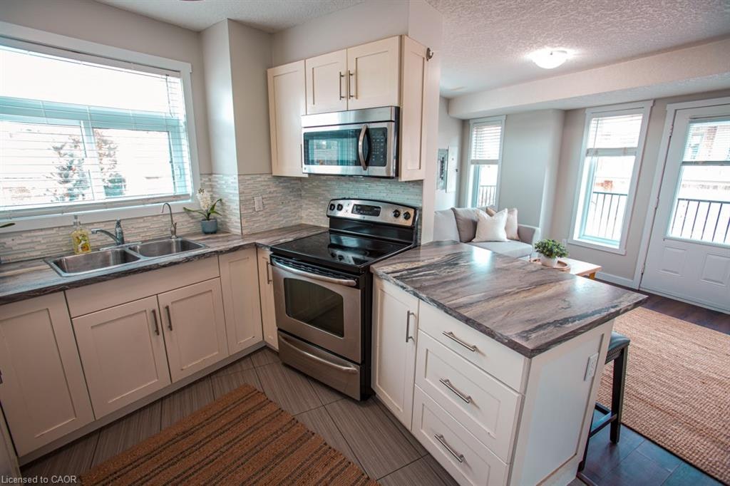 B-489 East Avenue, Kitchener, ON, N2H 0A8 - 12