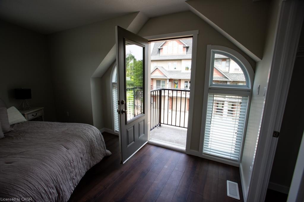 B-489 East Avenue, Kitchener, ON, N2H 0A8 - 43