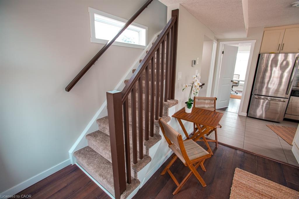 B-489 East Avenue, Kitchener, ON, N2H 0A8 - 28
