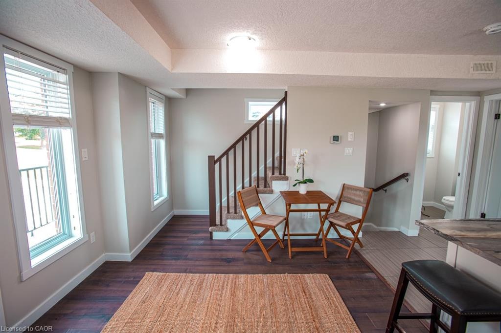 B-489 East Avenue, Kitchener, ON, N2H 0A8 - 6