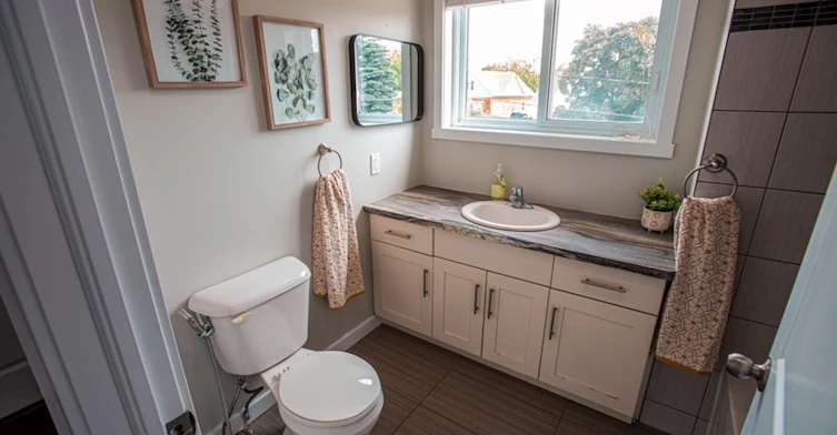 B-489 East Avenue, Kitchener, ON, N2H 0A8 - 37