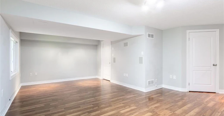 25 Liddycoat Lane, Hamilton, ON, L9G 0A7 - 25