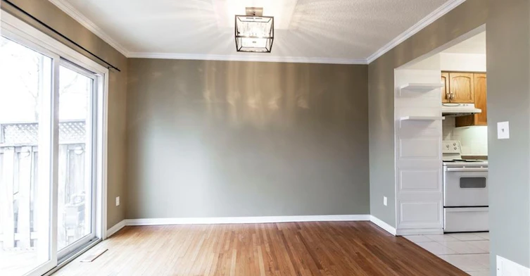 6-2 Royalwood Court, Hamilton, ON, L8E 4Y9 - 4