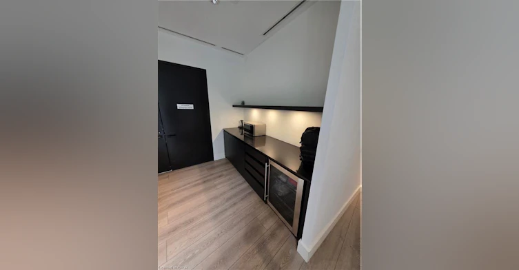 426-30 Tretti Way, Toronto, ON, M3H 0E3 - 25
