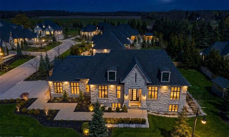 38 Visser Drive