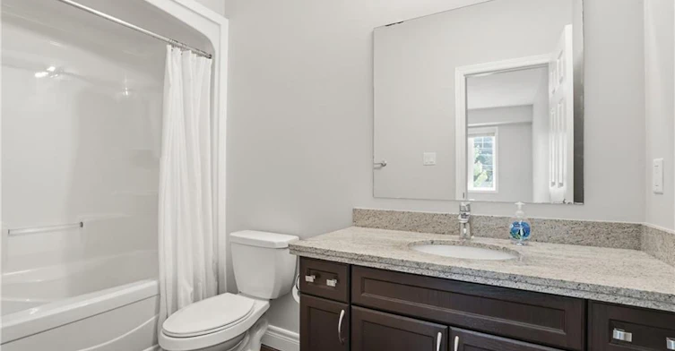 2-144 King Street W, Hamilton, ON, L8G 0A9 - 17