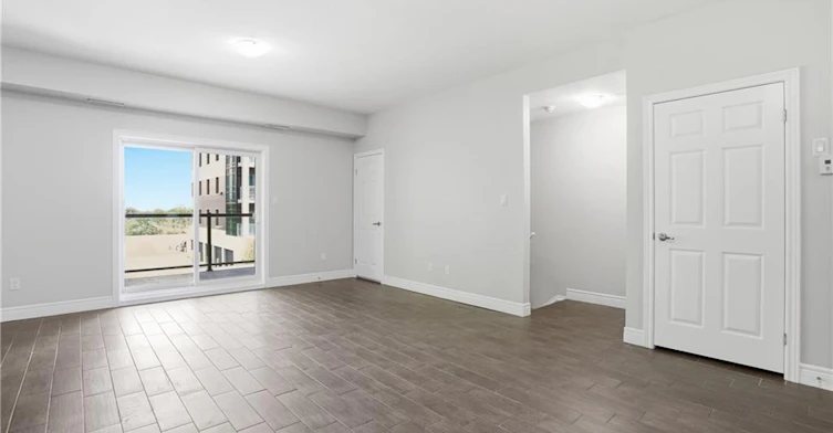 2-144 King Street W, Hamilton, ON, L8G 0A9 - 3