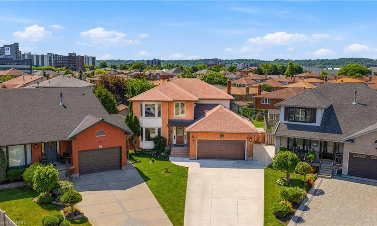 15 Talia Court