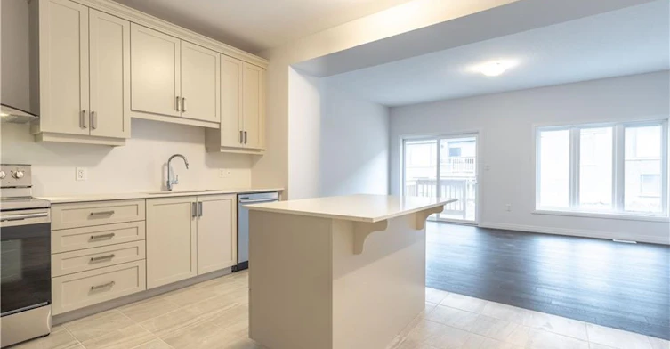 33-30 Times Square Boulevard, Hamilton, ON, L8J 0L8 - 4