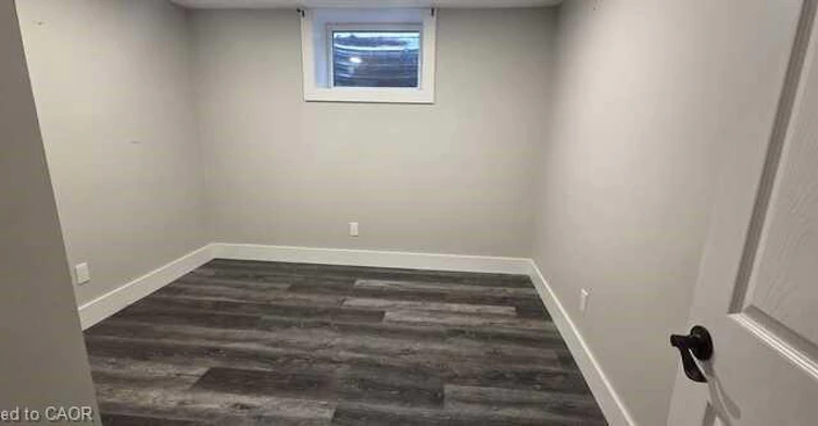 B-96 Geneva Crescent, Kitchener, ON, N2E 1M9 - 10