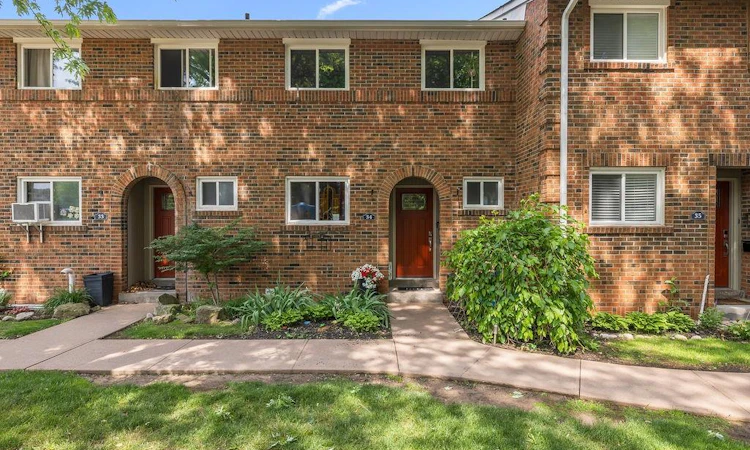 34-125 Livingston Avenue