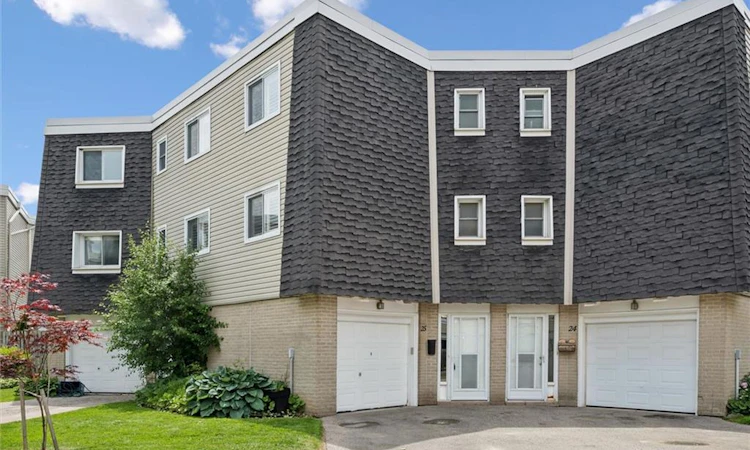 25-60 Elmsdale Drive