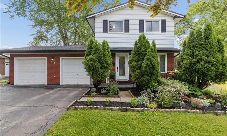 45 Arrowhead Crescent