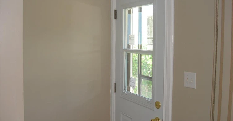 742 Garth Street, Hamilton, ON, L9C 4K3 - 3
