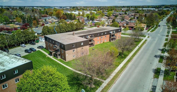 210-390 Admiral Drive, London, ON, N5V 3C2