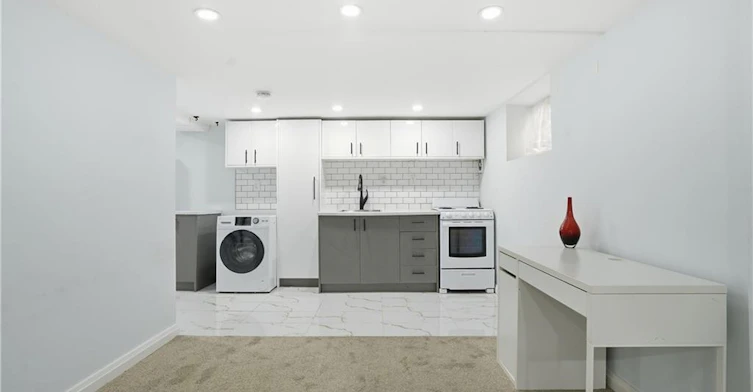 Lower-4849 Willmott Street, Niagara Falls, ON, L2E 1Z5 - 4