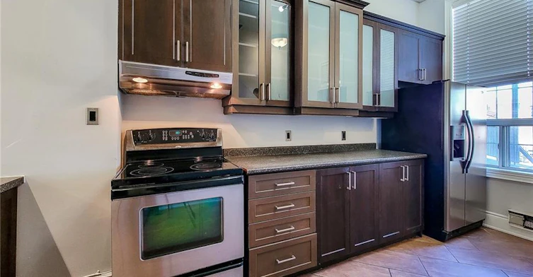 3-223 King Street E, Hamilton, ON, L8N 1B6