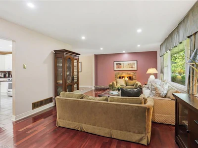 1321 Fairway Court - 5