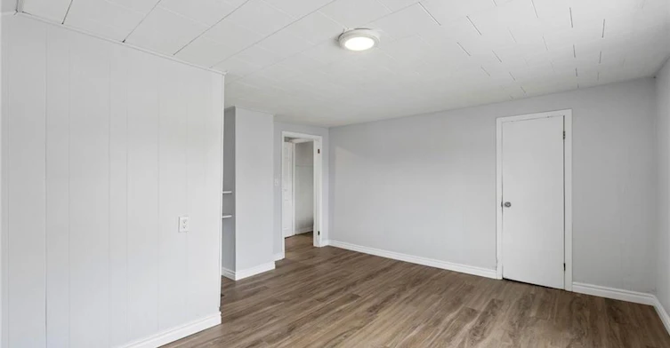 UPPER-26 Albina Street, Welland, ON, L3C 1P3 - 3