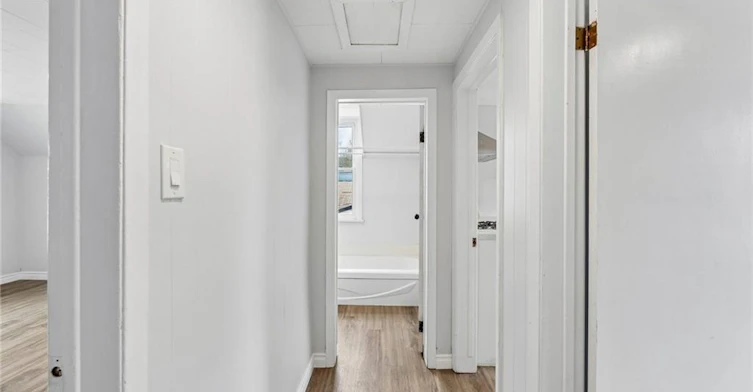 UPPER-26 Albina Street, Welland, ON, L3C 1P3 - 12