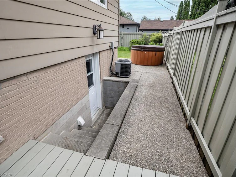 170 Seminole Road, Hamilton, ON, L9G 1Y8 - 19