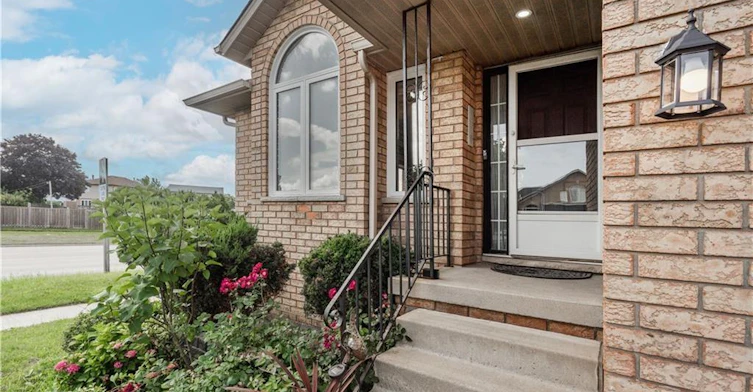 1 Resolute Drive, Hamilton, ON, L9A 5J6 - 3
