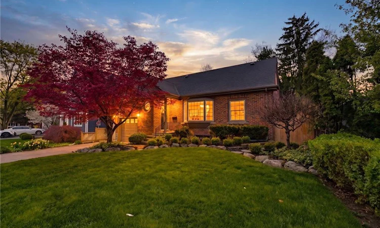 586 Woodland Avenue