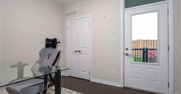 1D-155 Thomas Slee Drive, Kitchener, ON, N2P 0J8 - 28
