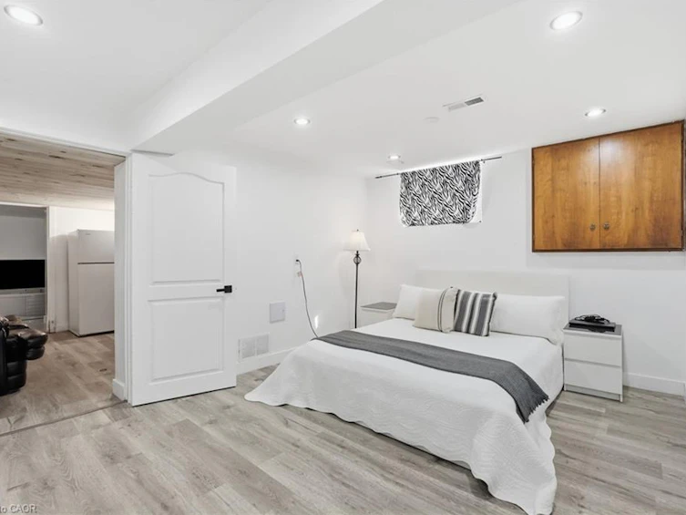 2 Currie Drive, Puslinch, ON, N0B 2C0 - 37