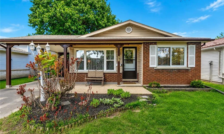 98 Belwood Crescent