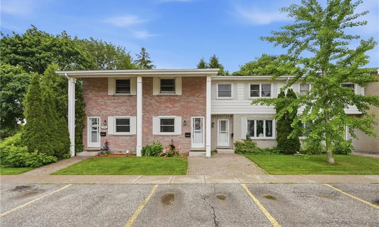 B-513 Weber Street N