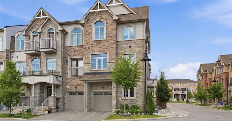141 Borers Creek Circle, Hamilton, ON, L8B 1W3