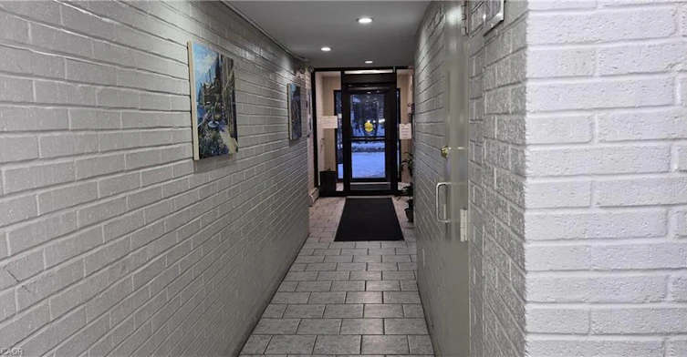 26-2373 King Street, Hamilton, ON, L8K 1X9 - 3