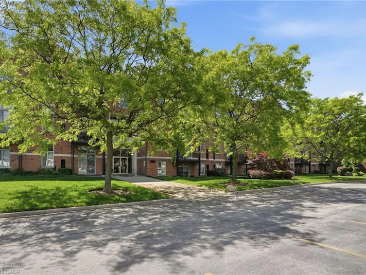 219-262 Dundas Street E, Hamilton, ON, L8B 1A9 - 26