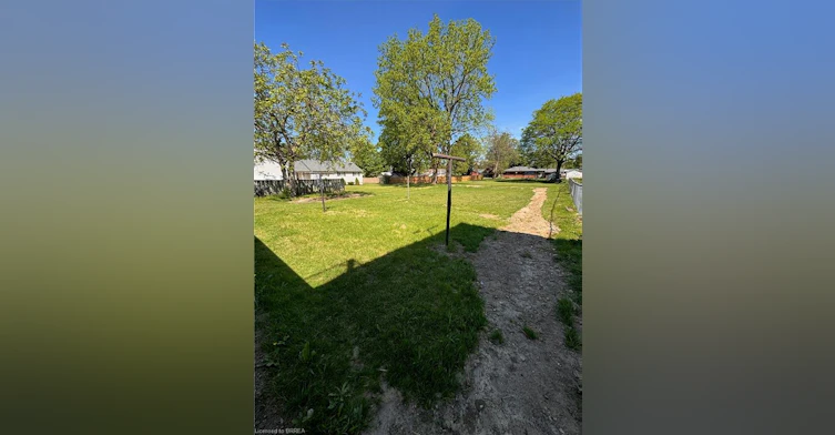UPPER-130 King Street, Brant, ON, N0E 1A0 - 13