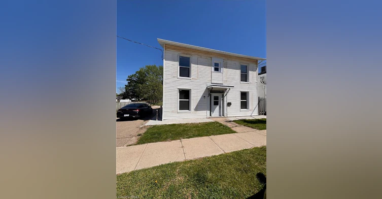 UPPER-130 King Street, Brant, ON, N0E 1A0