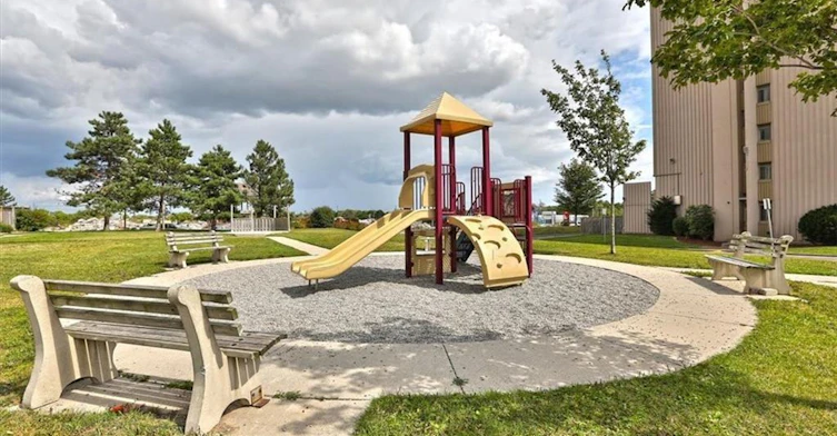 306-15 Albright Road, Hamilton, ON, L8K 5J2 - 42