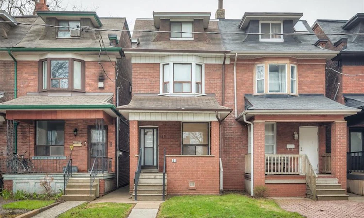 41 Springhurst Avenue