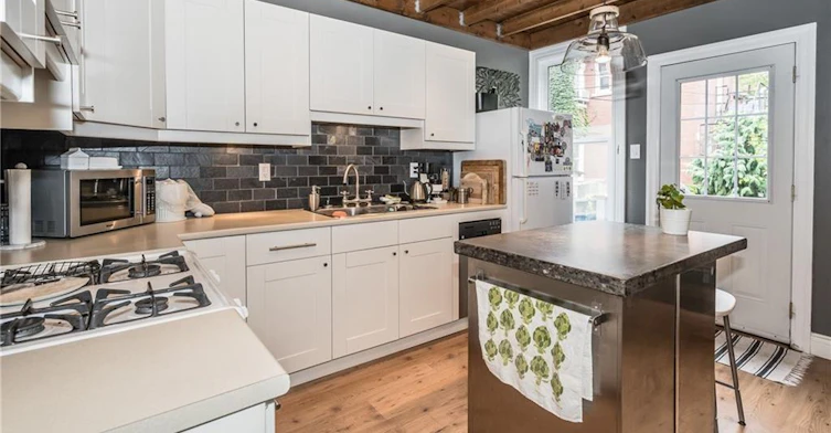 Main-102 Ontario Avenue, Hamilton, ON, L8N 2X2 - 16