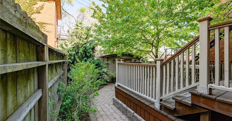 Main-102 Ontario Avenue, Hamilton, ON, L8N 2X2 - 30