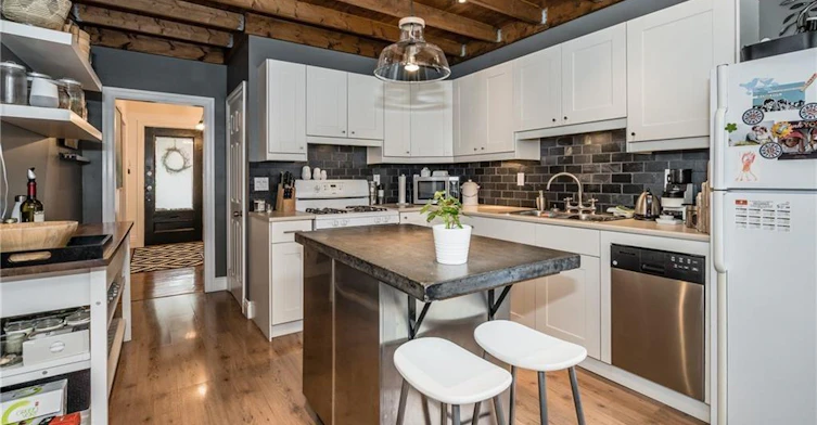 Main-102 Ontario Avenue, Hamilton, ON, L8N 2X2 - 13
